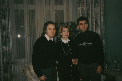 Дмитрий Самитов с композитором Альфредом Шнитке и писательницей Зоей Богуславской (29 января 1994, Гамбург)